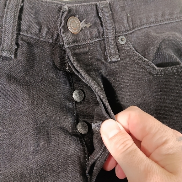 Levi’s 501 Jeans Mens 32x32 Black Denim Button Fly Straight Leg Regular Fit - Picture 9 of 14